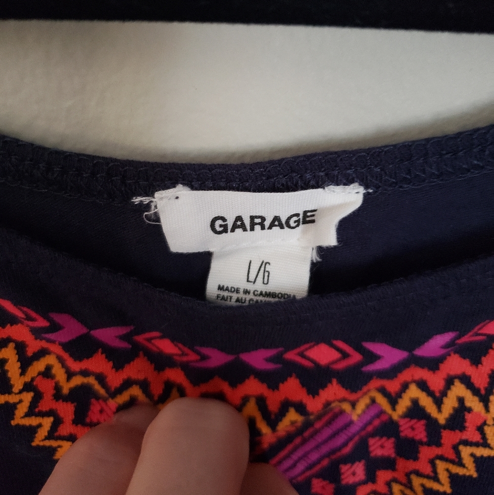Crop top - Picture 3 of 3